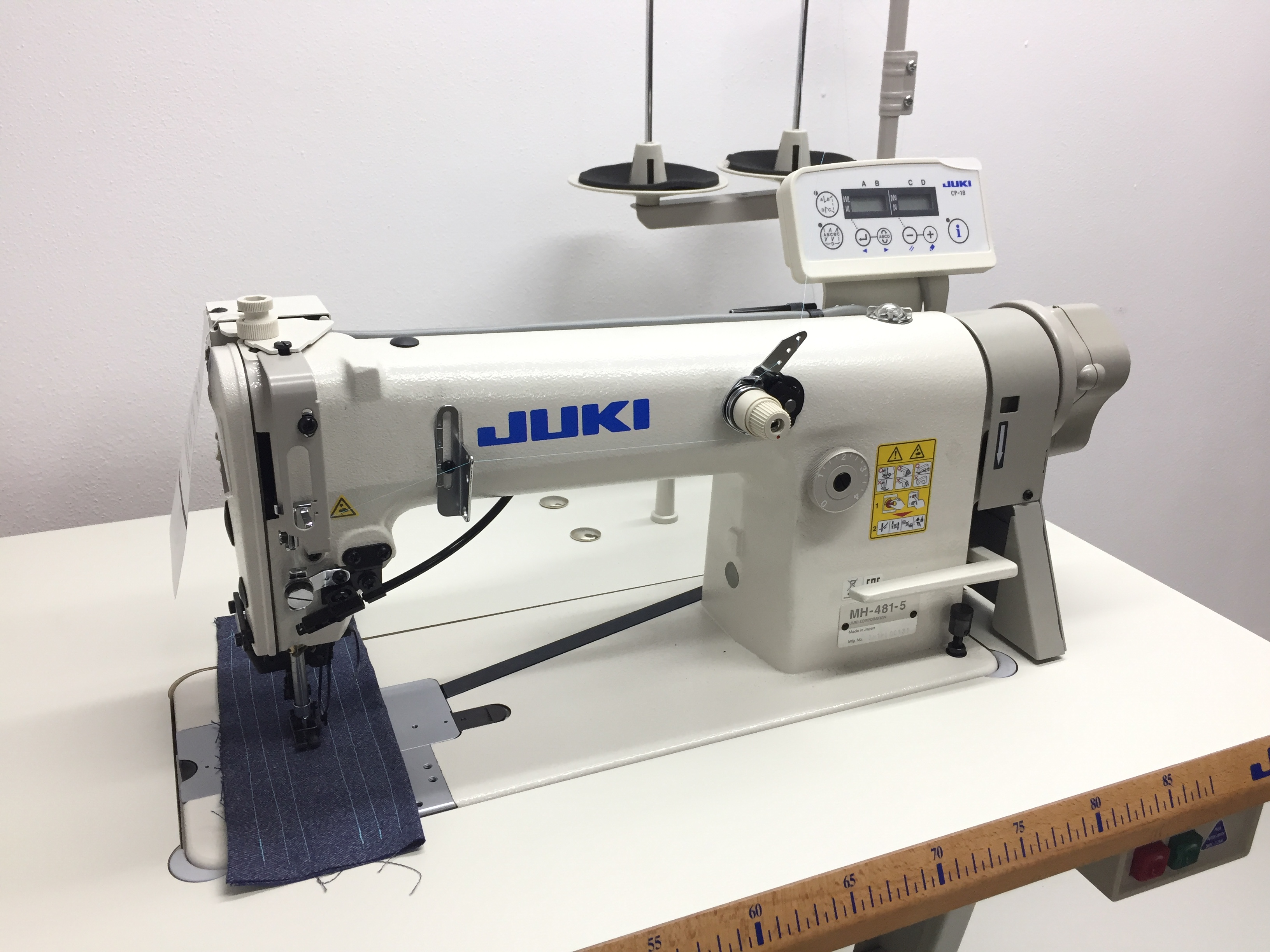 JUKI MH-481-5 Chain Stitch Sewing Machine