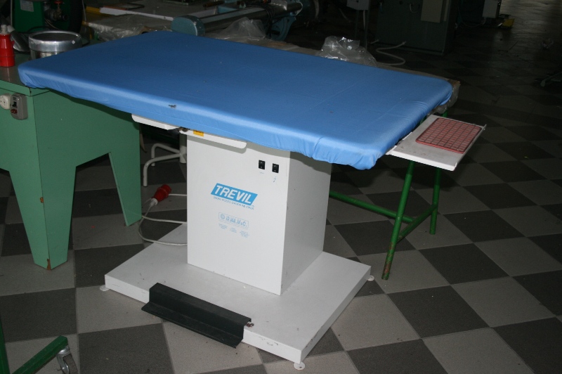 rectangular ironing table TREVIL