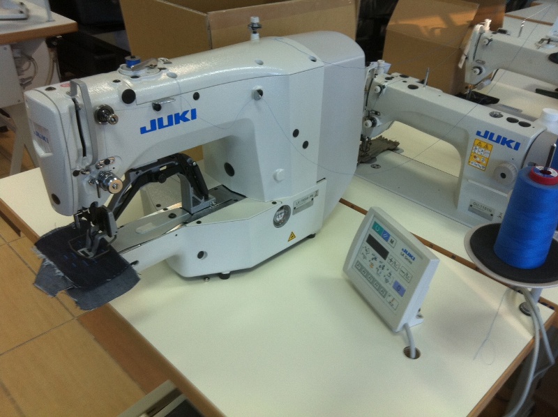 Masina electronica de cusut cheita marca Juki LK-1900A-FS