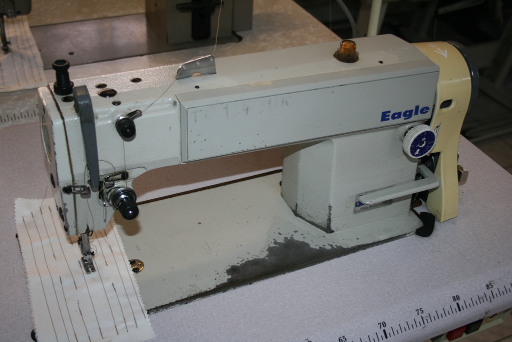 Lockstitch sewing machine Eagle
