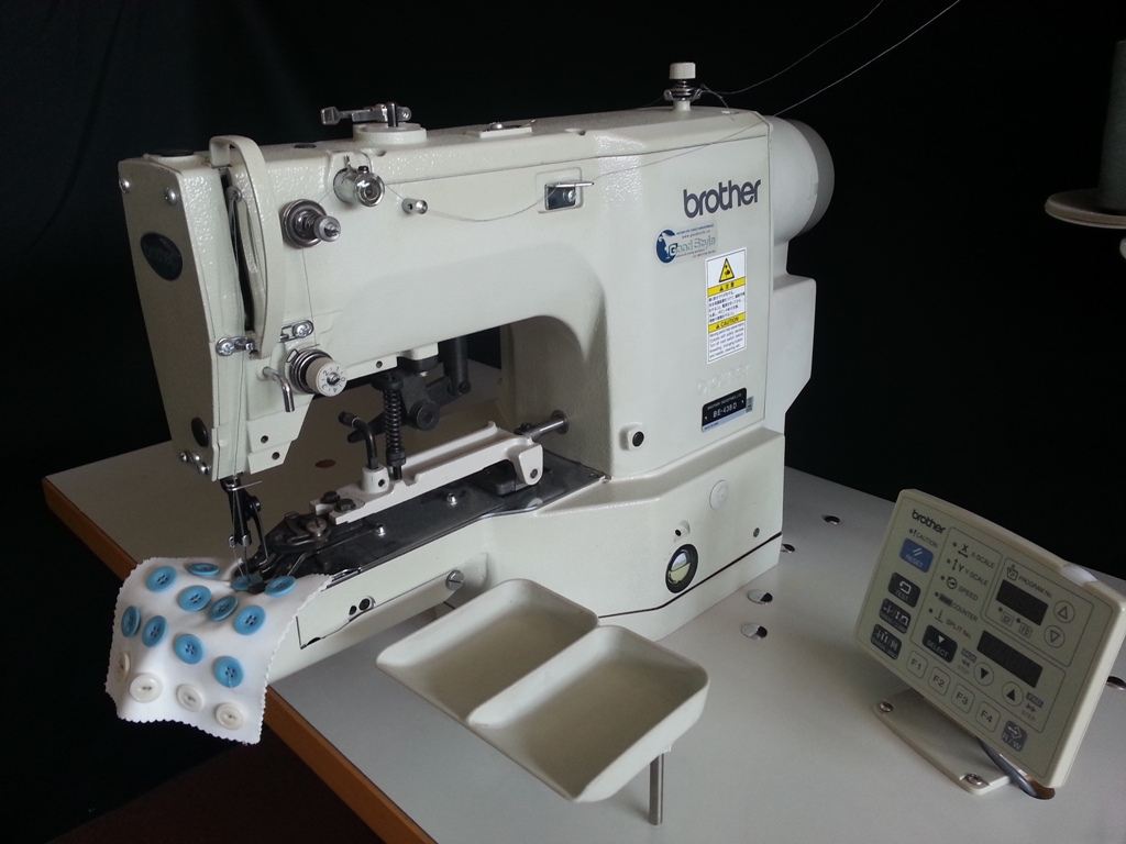 Electronic button sewing machine Brother BE-438D