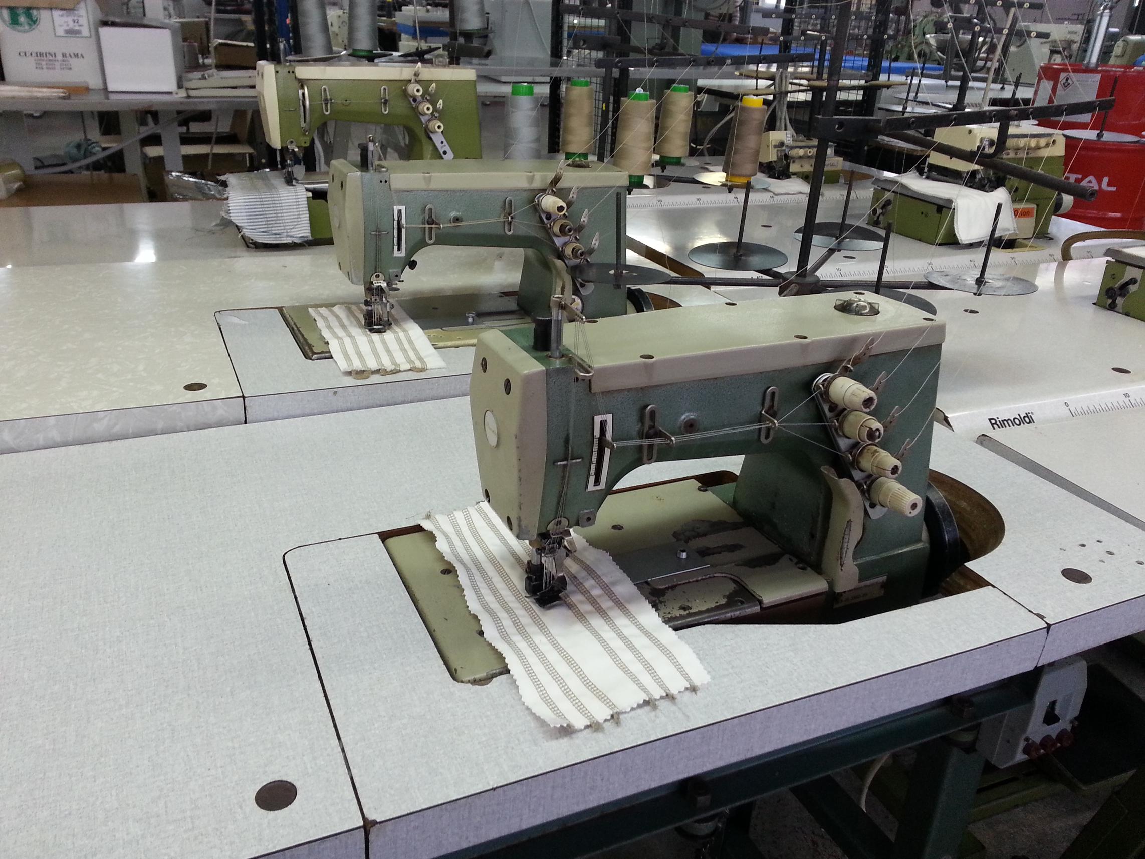 Interlock sewing machine Rimoldi 263